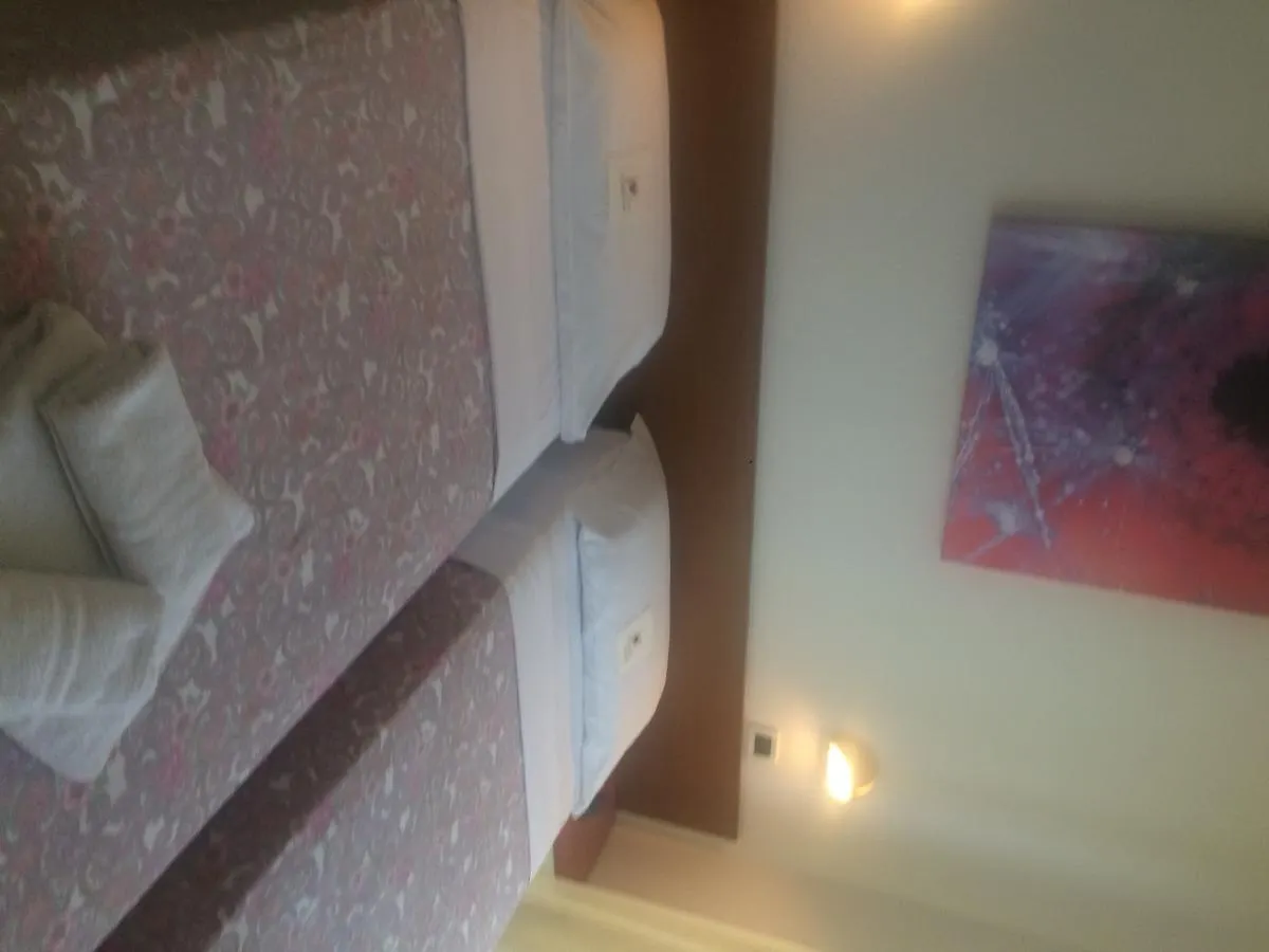 Hotel John ريميني 3*,